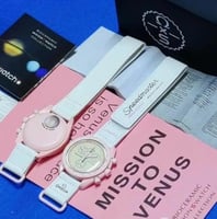 اوميغا سواتش الشهيرة مون سواتش فينوس