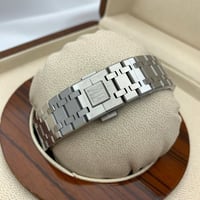 ساعة اوديمار بيغيه.