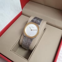 ساعة 25H من قوتشي للنساء