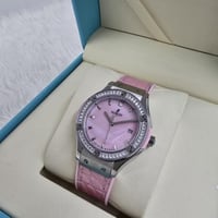 ساعة هوبلت كريستال