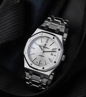 ساعة اوديمار بيغيه.