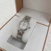 ساعة فرزاتشي النسائية