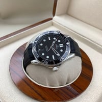 ساعة اوميغا اوتوماتيك سي ماستر 007