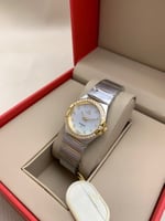 ساعة اوميغا كونستليشن النسائية