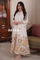 جلابيه ناعمة بإطلالة عصرية