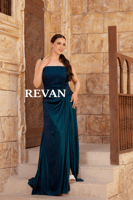 فستان ستان فاخر بثنيات جانبية وقصة انسيابية