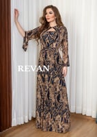 فستان نمري فاخر بتصميم أنيق ولمسات أنثوية جذابة