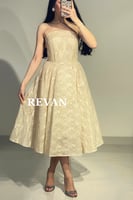 فستان سهرة حكاية الورد