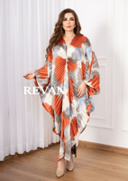 جلابيه راقي بنقشات فريدة ولمسة فاخرة