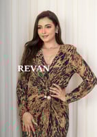 فستان سهرة بتصميم أنيق ولمسات فاخرة