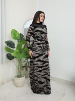 فستان سهرة أنيق بقصة مستقيمة من ريڤــان