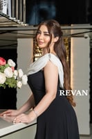 فستان كلاسيكي سهرة شيفون بذيل وشال منسدل من الخلف