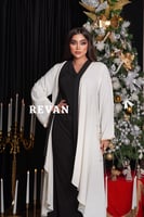 بشت مميز بتفاصيل أنيقة وتصميم ملفت