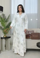 جلابية رمضانية بنقشة ناعمة وقصة مريحة من ريڤــان