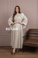 جلابية بتصميم كلاسيكي مع لمسات دانتيل راقية