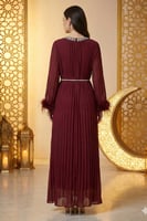 جلابية رمضانية فاخرة بثنيات طولية وتفاصيل لؤلؤية م...