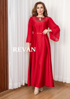 فستان ملكي بتصميم أنيق ولمسات فاخرة