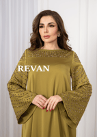 جلابية أنيقة بتطريز فاخر وأكمام واسعة