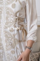 جلابية مطرّز بطابع تراثي أنيق