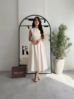 فستان عيد ميدي بقصة كلاسيكية تصميم أنثوي من ريڤــا...