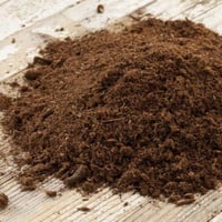 بتموس تربه زراعيه 300 لتر الماني