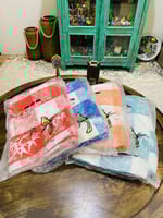 من البنود الشحيحة؛ مفرش أبو طير الشهير والذي كان م...