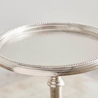 طاولة جانبية من مارك من الألومينوم المتين و سطح رخ...