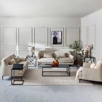 طاولة جانبية مربعه بسطح زجاج و قاعدة معدن اسود - م...