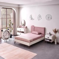 طاولة تزيين بمرآة ودرجين وأرفف مفتوحة من ريفيرا