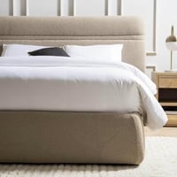 سرير اوسيس منجد بالكامل بوكلية لون بيج