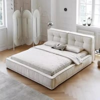 سرير سكوير منجد قماش بوكليه باللون اوف وايت