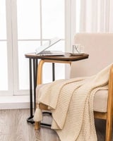 طاولة خدمة رونيتا بسطح خشب بني و قاعدة معدن مقاس 4...