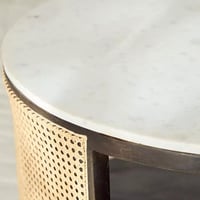 طاولة قهوة فِلميرا من الخشب الصلب بسطح من الرخام ا...