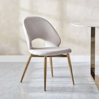 كرسي طعام قماش ابيض بأرجل معدن ذهبي من بيرل