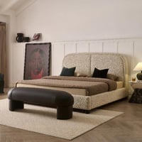 سرير بتنجيد فاخر و تصميم ناعم من رافين