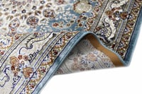 سجادة زخرفة من هياف بتصميم ذات نقوشات راقية لون از...