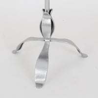 طاولة خدمة سيلڤيانا بسطح دائري زجاج و قاعدة معدن ف...