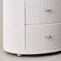 كومودينو منجدة بدرجين من دونا برنارد