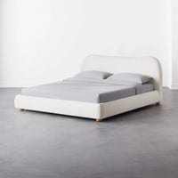 سرير سيمبل منجد بقماش كتان بلون أوف وايت