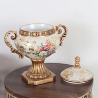 علبة حلوى رونق ريزن باللمسة الإيطالية ذهبية لامعة...