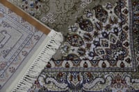 سجادة ريحان من هياف بتصميم ذات نقوشات راقية لون بي...