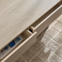 طاولة قهوة رافينا بسطح خشبي متين 2 درج للتخزين بأر...