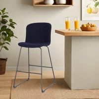 كرسي بار دوميتيللا قماش ازرق غامق بأرجل معدنية سود...