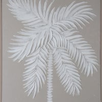 لوحة حائط يدوي لامورا لون بيج و أبيض