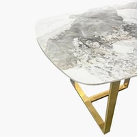 طقم سفرة فاخر 8 مقاعد بسطح من الحجر الملبد من أرتي...