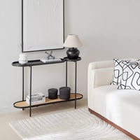 طاولة كونسول فيلوريا من الخشب الصلب رتان بهيكل معد...