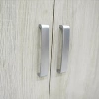 خزانة ملابس بلير 3 أبواب مع درجين ومرآة – عملية بت...