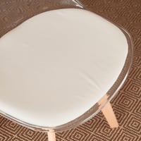 كرسي دراسة بتصميم عملي مع وسادة – توتو جاز