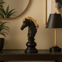 مجسم شطرنج الحصان الاسود