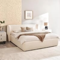 سرير أوريم منجد بقماش بوكليه بيج فاخر